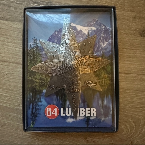 NIB Wendell August 84 lumber 2024 capital tree commemorative ornament - Picture 1 of 5